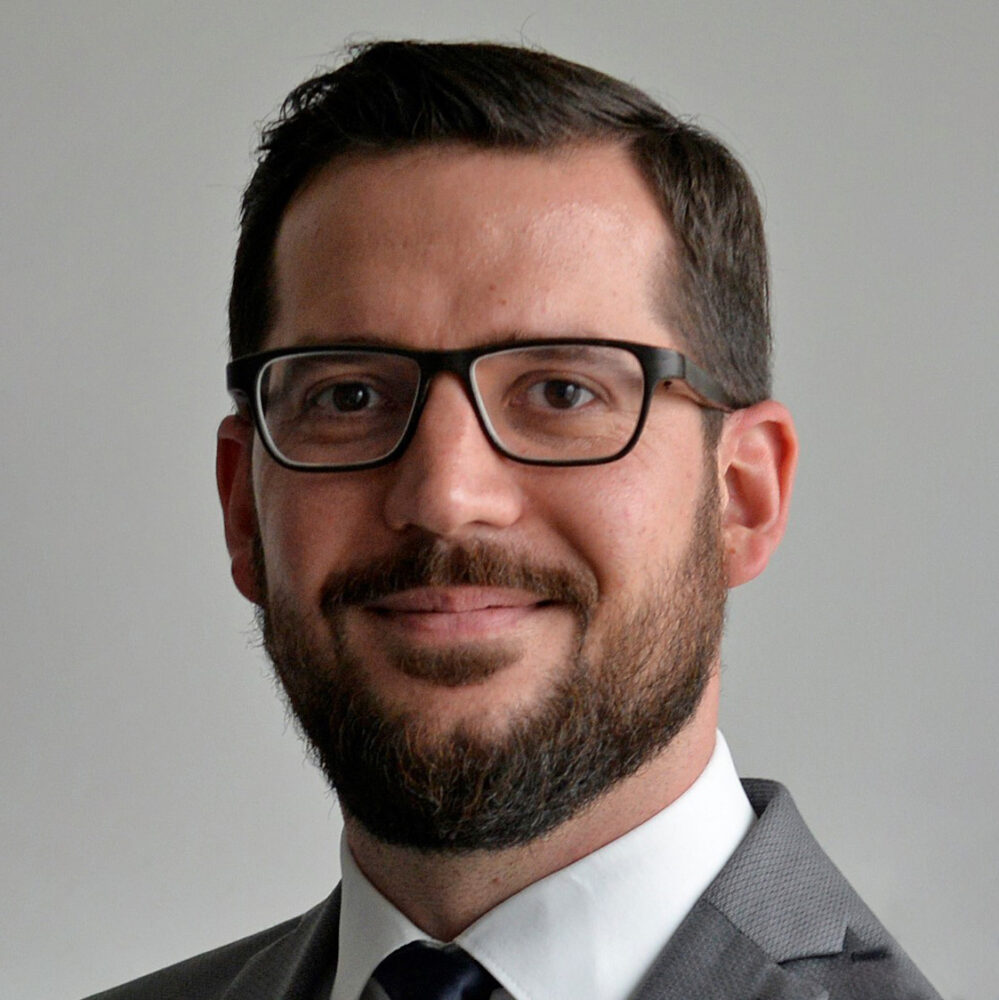 Dr. Marc Linzmajer