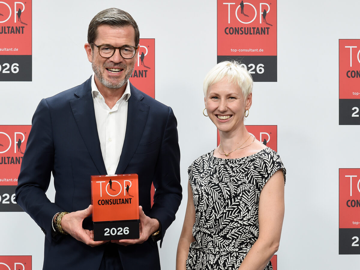 Karl-Theodor zu Guttenberg und Anke Raloff bei der Top Consultant Preisverleihung
